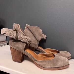 Corso Como Grey Suede Braided-Detail Block Heels
